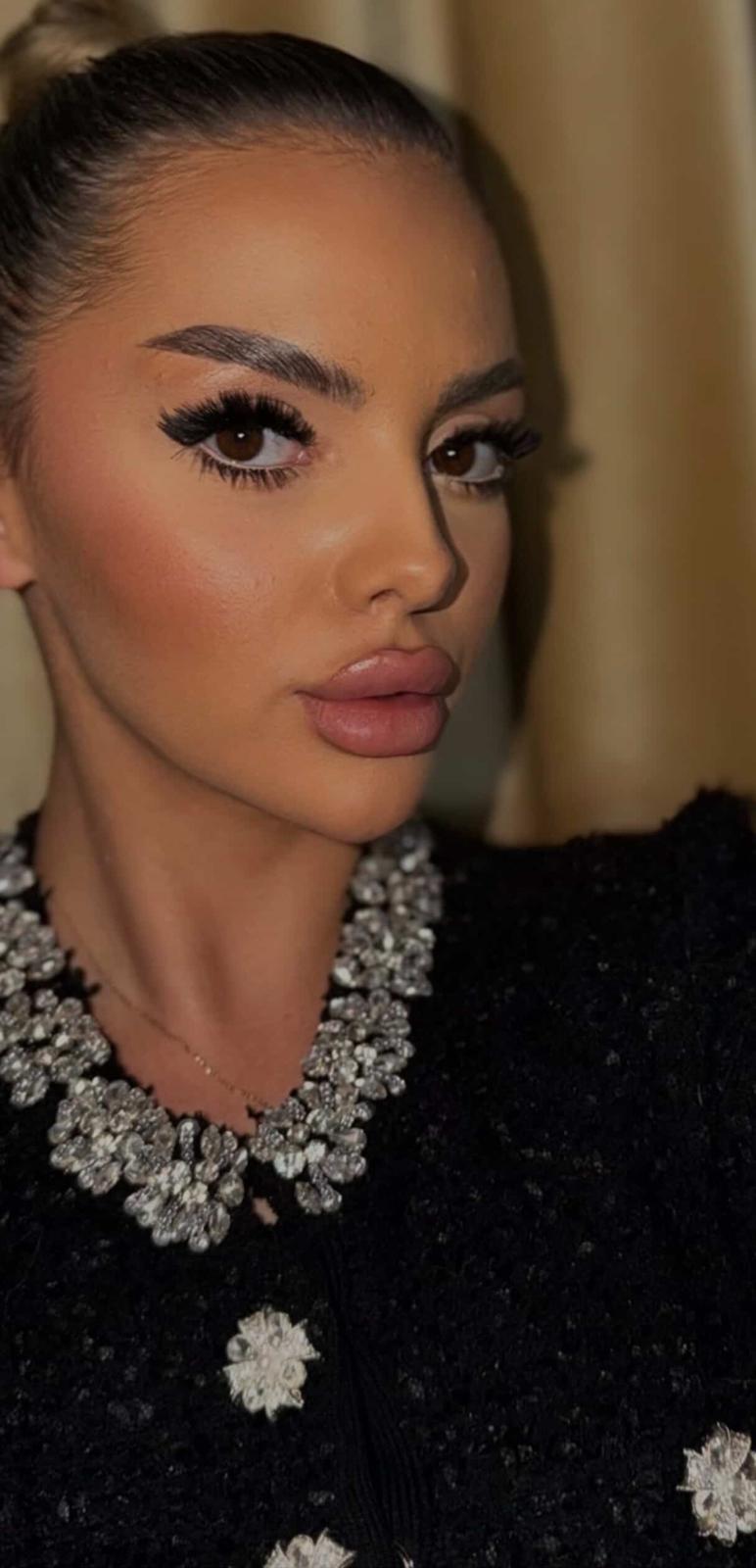 Wet look — extensii de gene cu efect umed, curs efecte speciale Timișoara