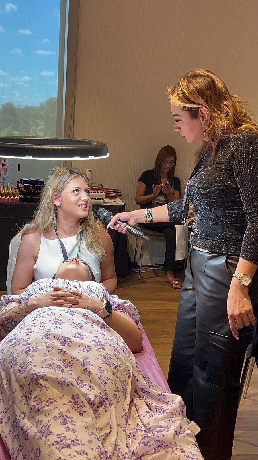 Cecilia Călugăr, Master Lash Trainer din Timișoara, în interviu live ca invitată specială la eveniment lash 2024